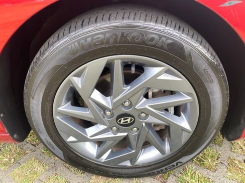 Certified 2024 Hyundai Elantra SEL FWD image 27