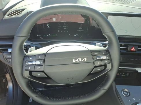 New 2026 Kia Sportage SX Prestige AWD/4WD image 16