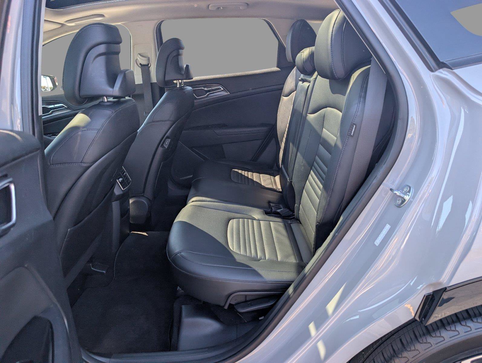 Used 2025 Kia Sportage SX FWD image 35