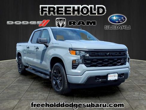 Used 2024 Chevrolet Silverado 1500 Custom AWD/4WD image 1
