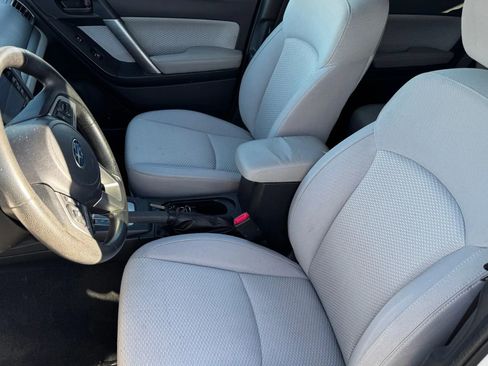 Used 2017 Subaru Forester 2.5i Premium w/ All-Weather Package image 19