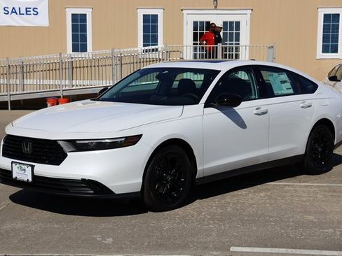 New 2025 Honda Accord SE image 3