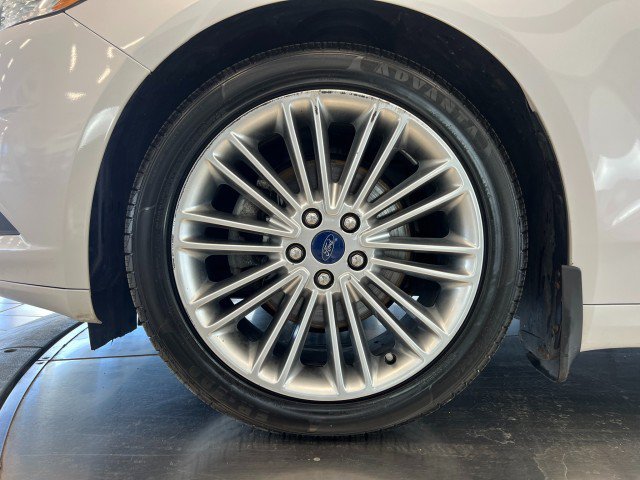 Used 2015 Ford Fusion SE w/ Equipment Group 202A FWD image 39