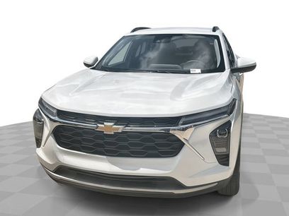 Used 2025 Chevrolet Trax LT