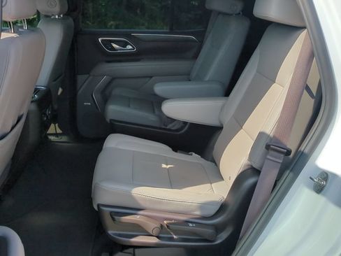 Used 2024 Chevrolet Tahoe LT RWD image 14