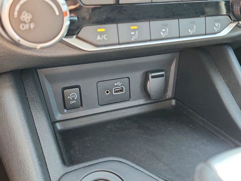 Used 2024 Nissan Sentra S FWD image 24