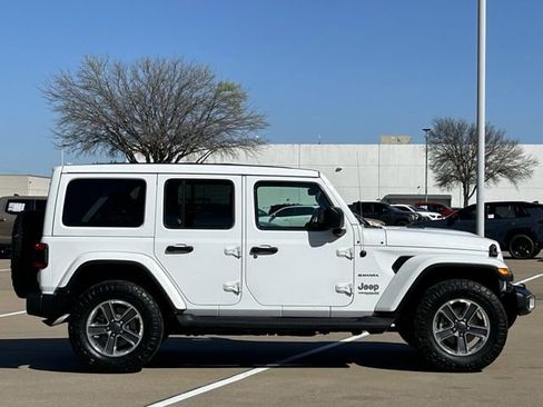 Used 2021 Jeep Wrangler Unlimited Sahara image 3