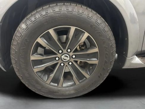 Used 2018 Nissan Armada Platinum RWD image 31