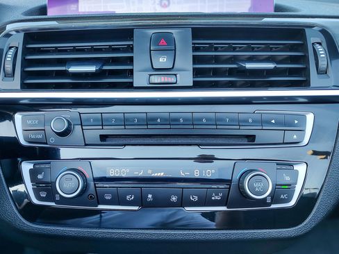 Used 2020 BMW 230i xDrive Convertible w/ Premium Package image 14