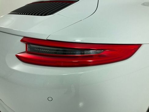 Certified 2018 Porsche 911 Carrera S image 25