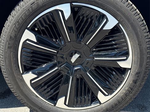 New 2026 Cadillac Escalade IQ Sport 2 AWD/4WD image 13