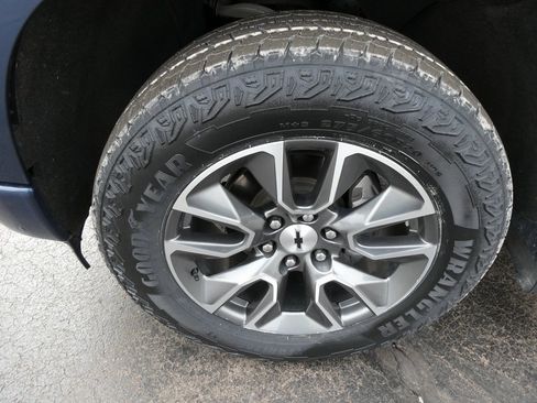 Certified 2022 Chevrolet Silverado 1500 RST image 10