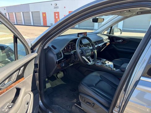 Used 2017 Audi Q7 3.0T Premium Plus w/ Premium Plus Package image 3