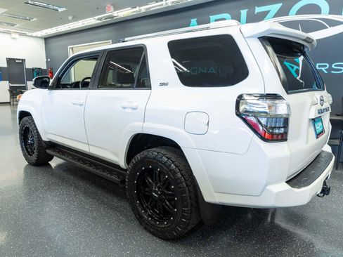 Used 2018 Toyota 4Runner SR5 Premium AWD/4WD image 9