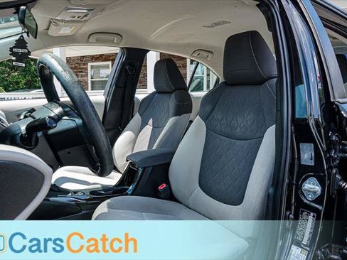 Used 2021 Toyota Corolla LE FWD image 19