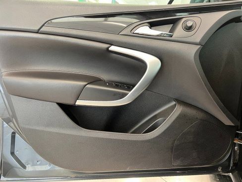 Used 2013 Buick Regal Premium FWD image 12