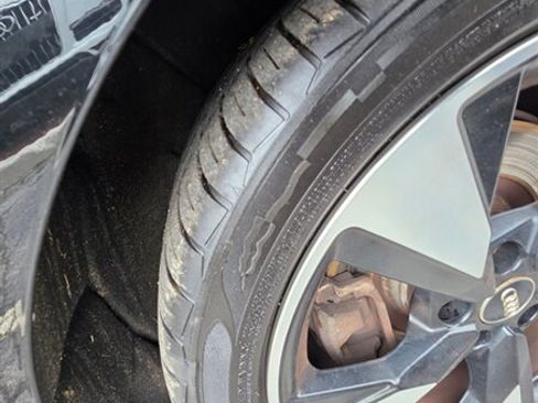 Used 2017 Audi A4 2.0T Premium Plus w/ Premium Plus Package AWD/4WD image 6