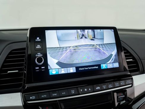 New 2026 Honda Odyssey Touring image 25