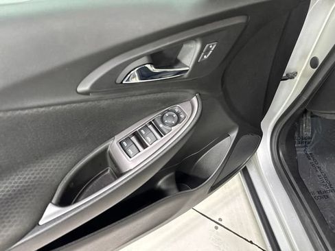Used 2019 Chevrolet Malibu LS FWD image 9