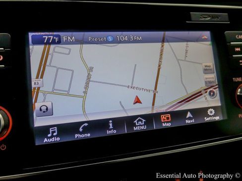 Used 2018 Nissan Leaf SL image 20