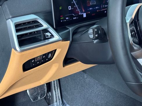 Used 2025 BMW M340i w/ Premium Package image 12