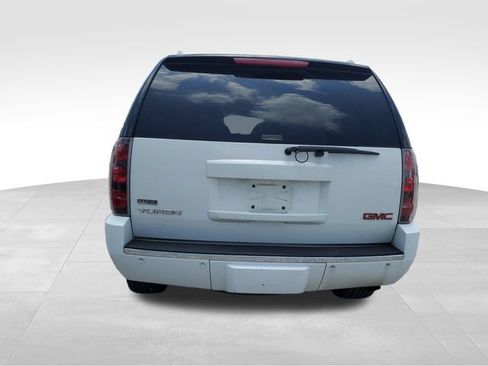 Used 2009 GMC Yukon Denali AWD/4WD image 5