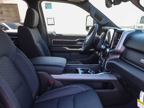 New 2026 RAM 1500 Big Horn AWD/4WD image 17