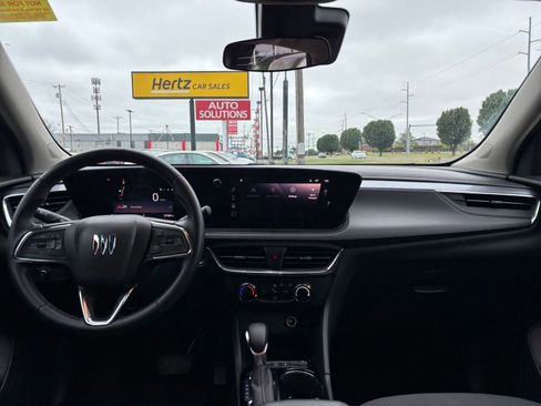 Used 2025 Buick Encore GX Preferred FWD image 32