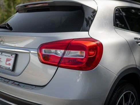 Used 2016 Mercedes-Benz GLA 250 image 16