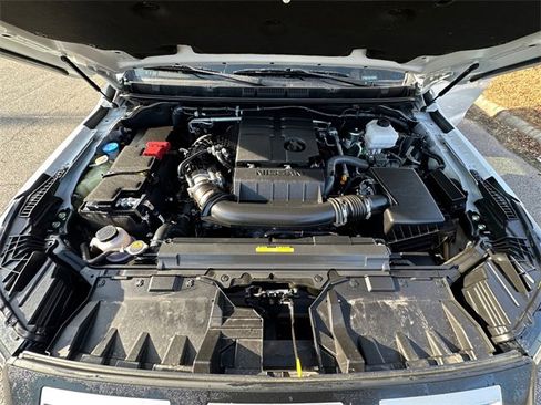 Used 2025 Nissan Frontier PRO-4X image 30