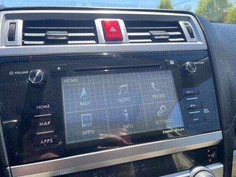 Used 2017 Subaru Outback 2.5i Limited image 27