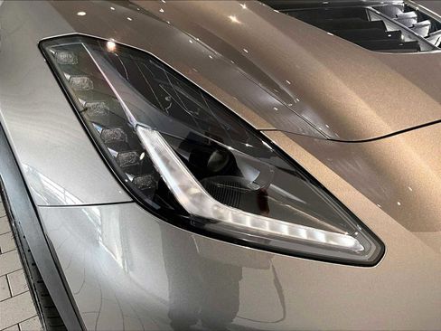 Used 2015 Chevrolet Corvette Z06 w/ 2LZ Preferred Equipment Group image 15