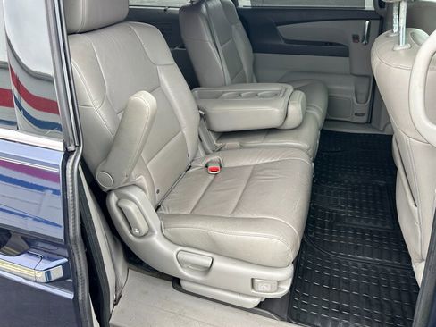Used 2014 Honda Odyssey Touring image 14