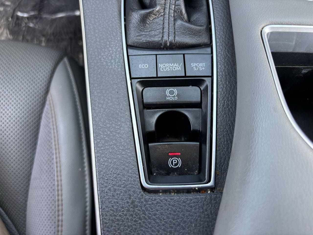 Used 2019 Toyota Avalon Touring w/ Advanced Safety Package FWD image 26