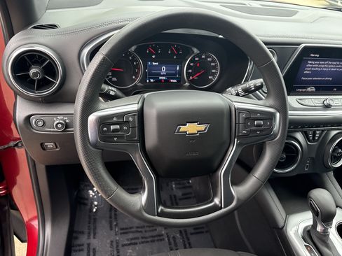 Used 2022 Chevrolet Blazer LT FWD image 20