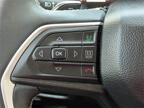 Certified 2023 Jeep Grand Cherokee L Laredo image 22