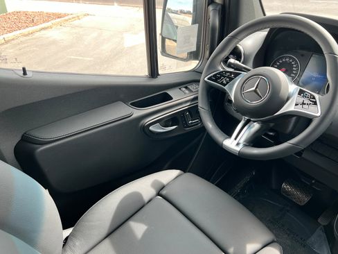 New 2026 Mercedes-Benz Sprinter 2500 image 11