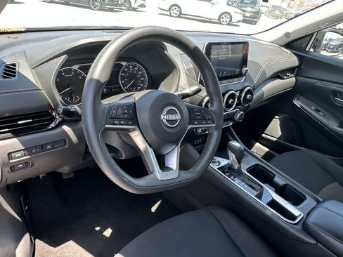 Used 2024 Nissan Sentra SV FWD image 22
