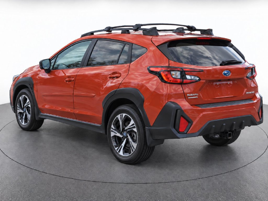 Used 2024 Subaru Crosstrek 2.0i Premium AWD/4WD image 3