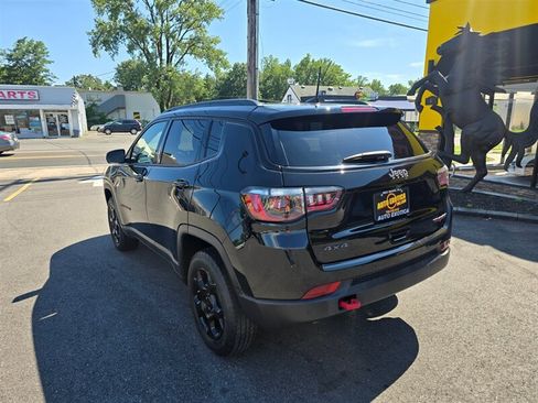 Used 2023 Jeep Compass Trailhawk AWD/4WD image 2