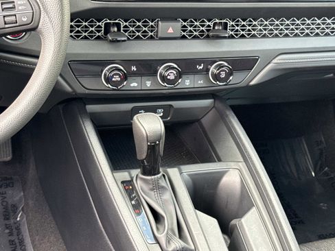 Certified 2025 Honda Accord LX image 4