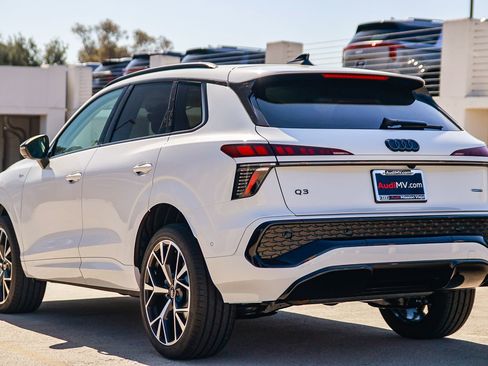 New 2026 Audi Q3 quattro 2.0T image 4