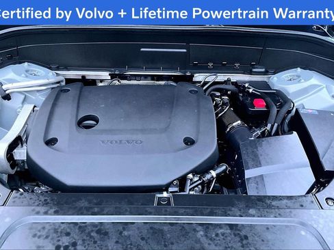 Certified 2025 Volvo XC90 B6 Plus image 13