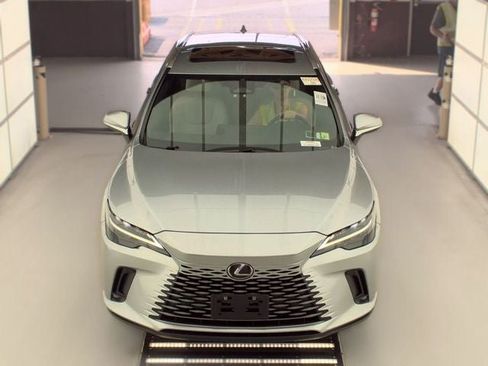 Used 2024 Lexus RX 350 Premium w/ Accessory Package (Z1) AWD/4WD image 4