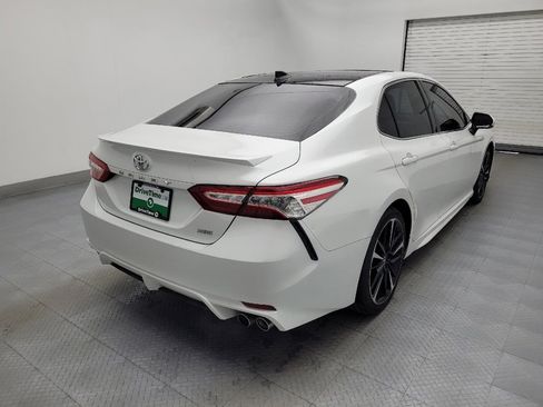 Used 2020 Toyota Camry XSE image 9