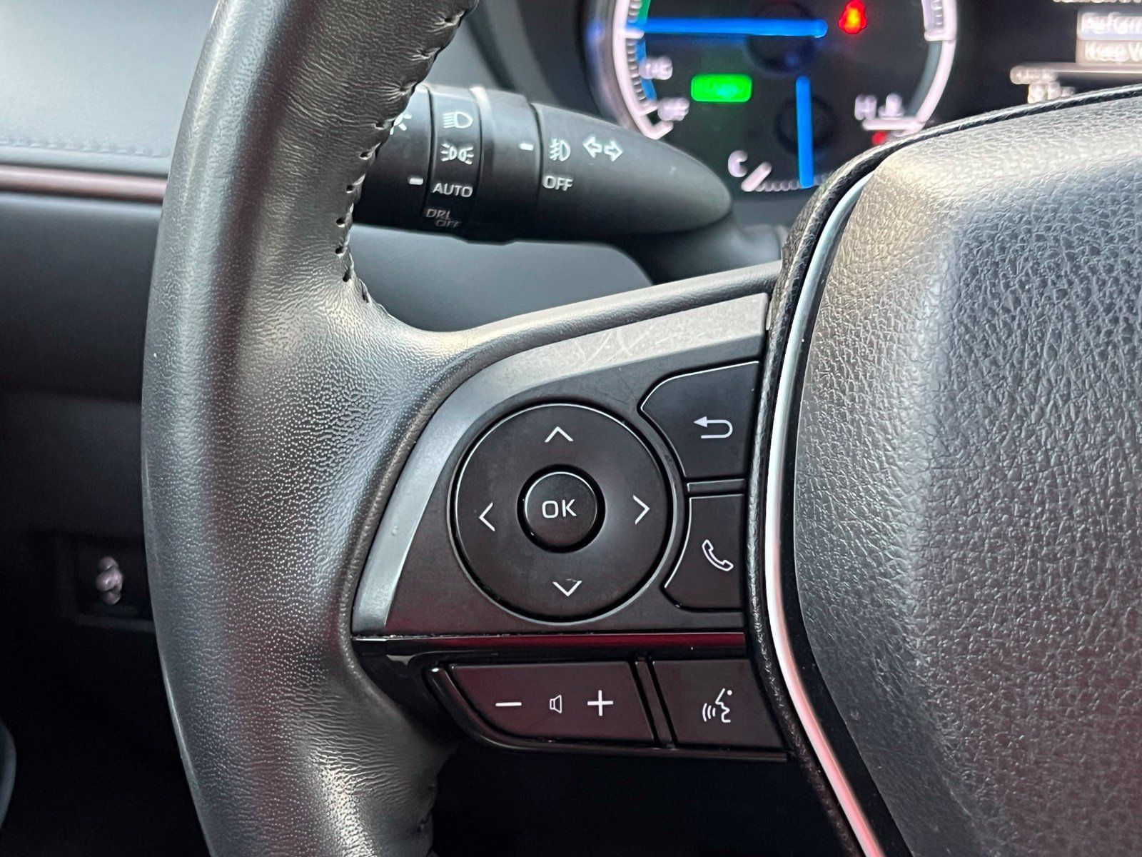 Used 2023 Toyota Venza XLE AWD/4WD image 27