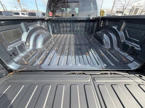 New 2026 RAM 1500 4x4 Crew Cab image 9