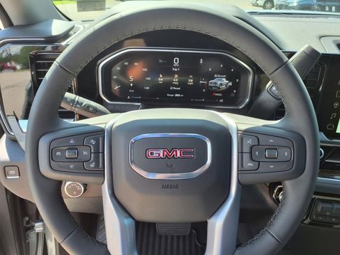 New 2026 GMC Sierra 1500 SLE image 7