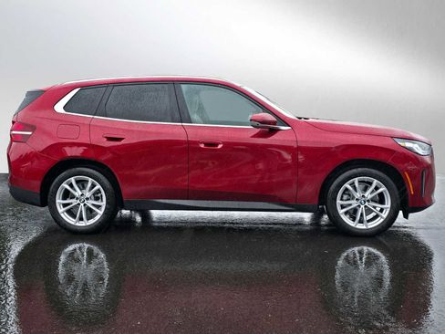 Used 2025 BMW X3 xDrive30i w/ Premium Package image 2