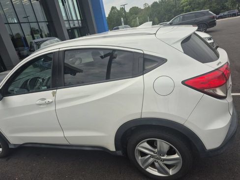 Used 2019 Honda HR-V EX image 4